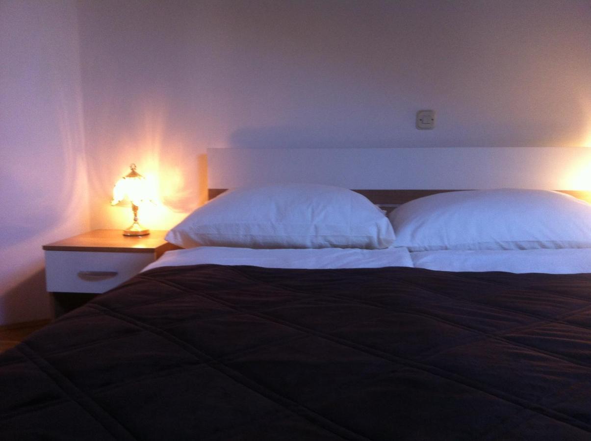 Apartment Preka Palit Екстер'єр фото