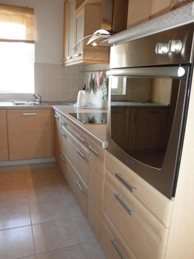 Apartment Preka Palit Екстер'єр фото