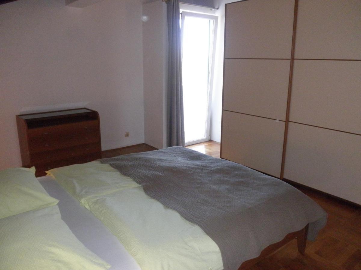 Apartment Preka Palit Екстер'єр фото