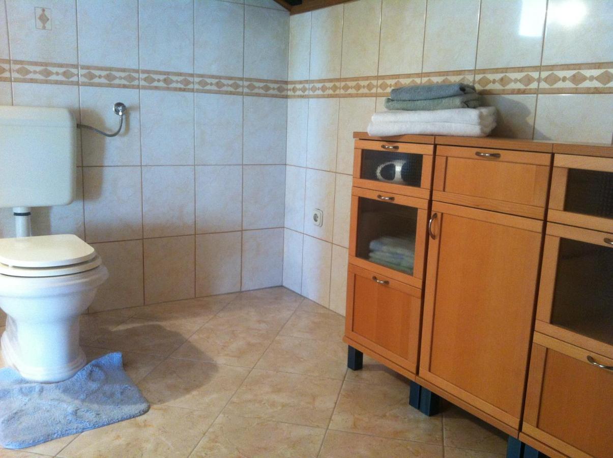Apartment Preka Palit Екстер'єр фото