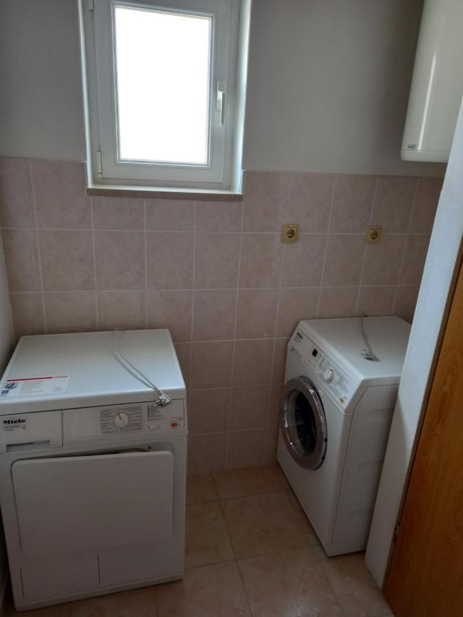 Apartment Preka Palit Екстер'єр фото