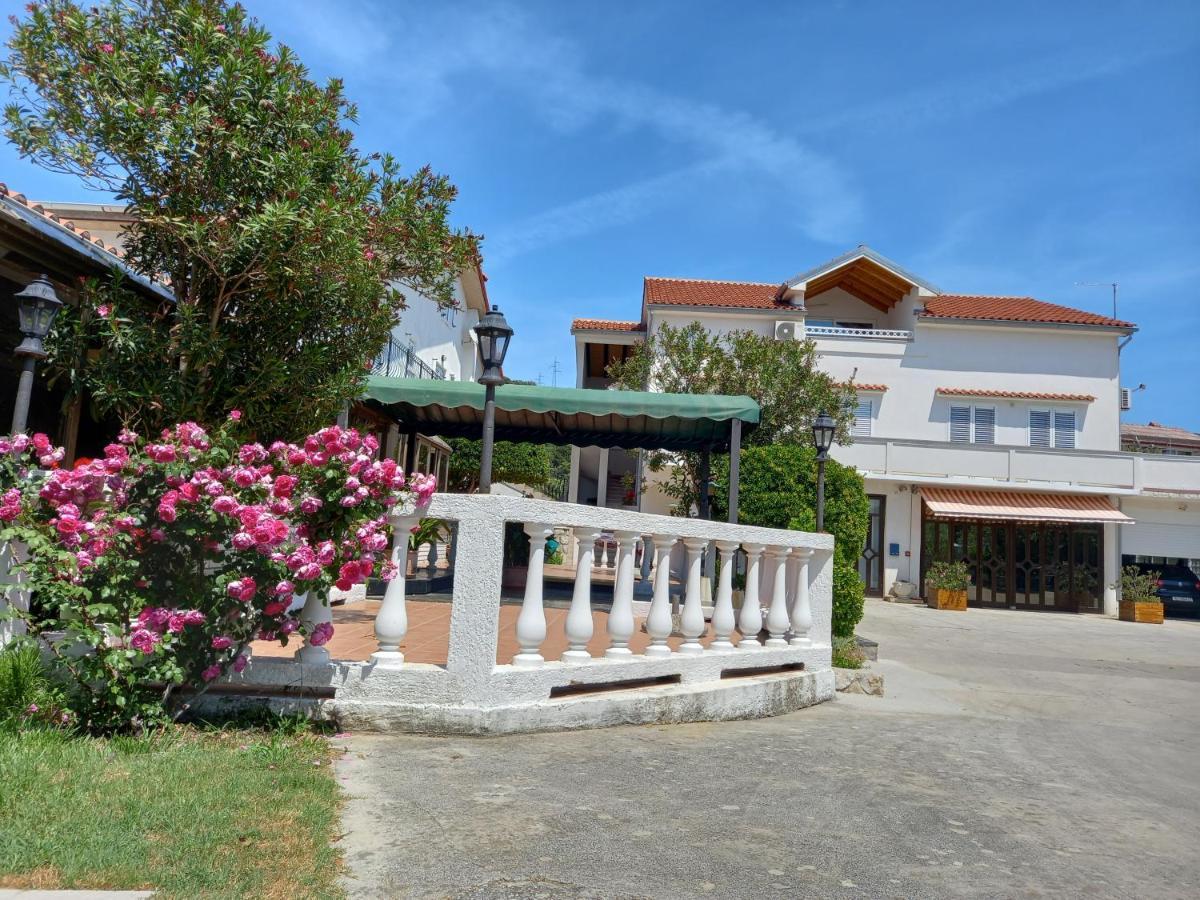 Apartment Preka Palit Екстер'єр фото