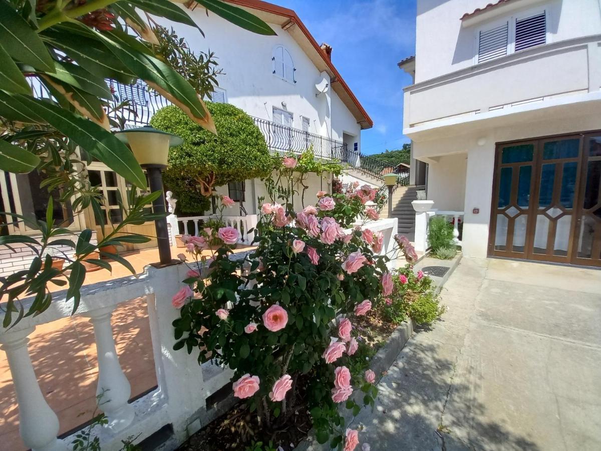 Apartment Preka Palit Екстер'єр фото